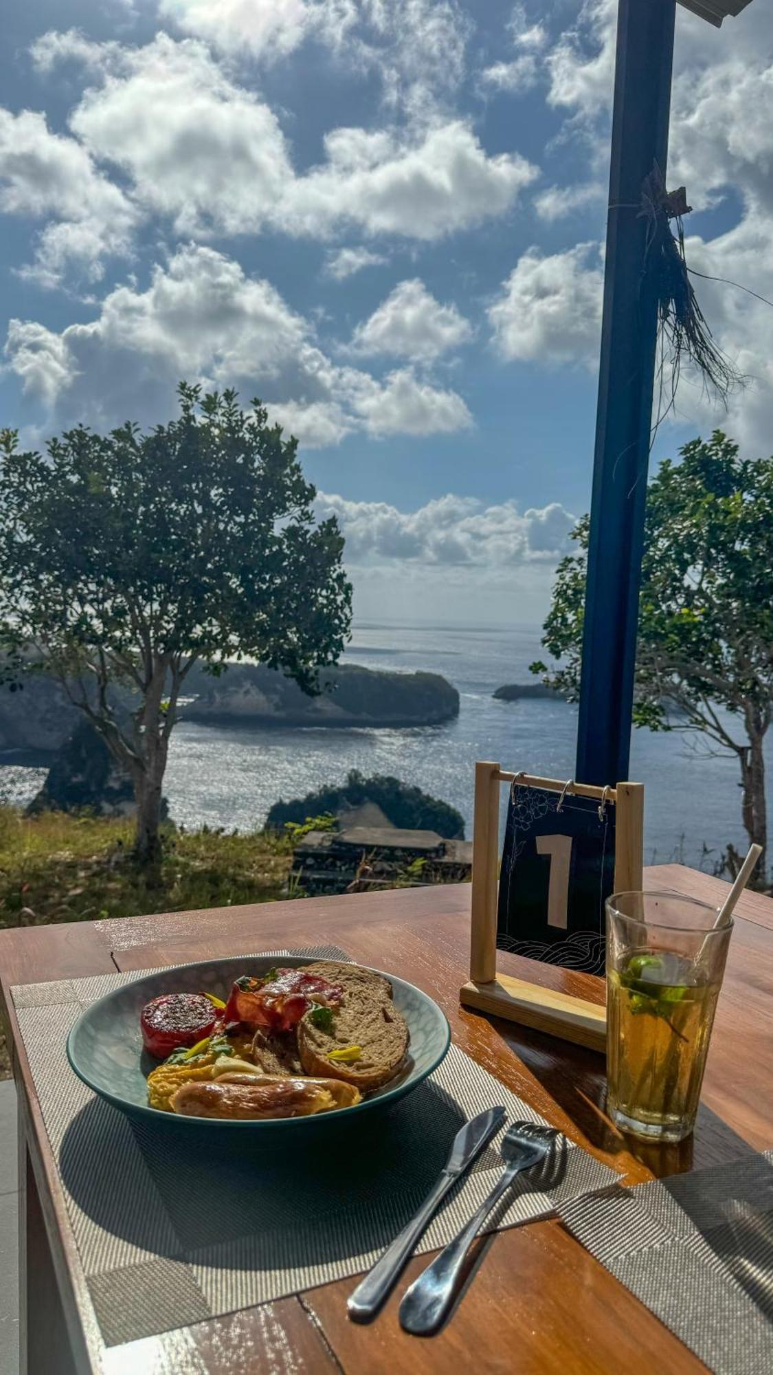 Aloka Penida Lodge